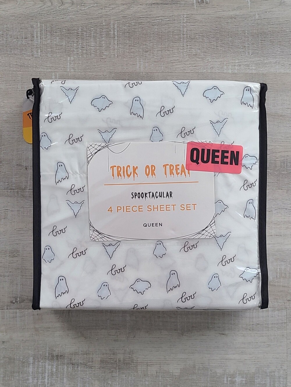 White Ghost Halloween Queen Sheet Set